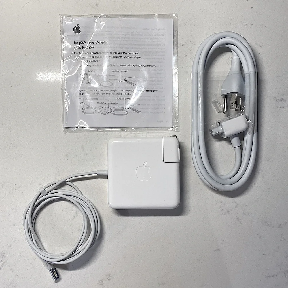 Apple, 85W MagSafe Power Adapter, For MacBook Pro